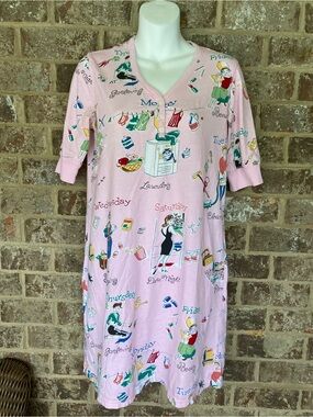 Nick & Nora Days of the Week Sleepshirt Size Small Pink